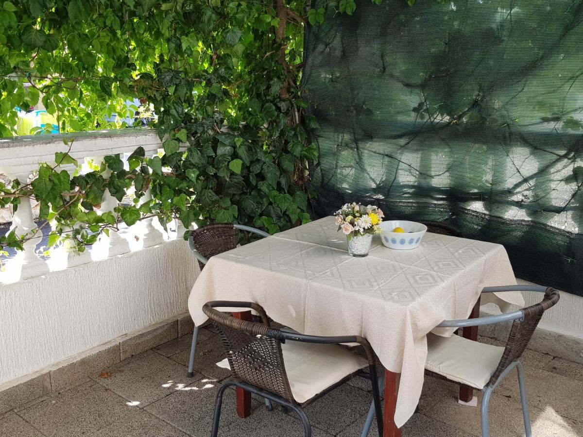 Sunrise Apartman Vir Kültér fotó