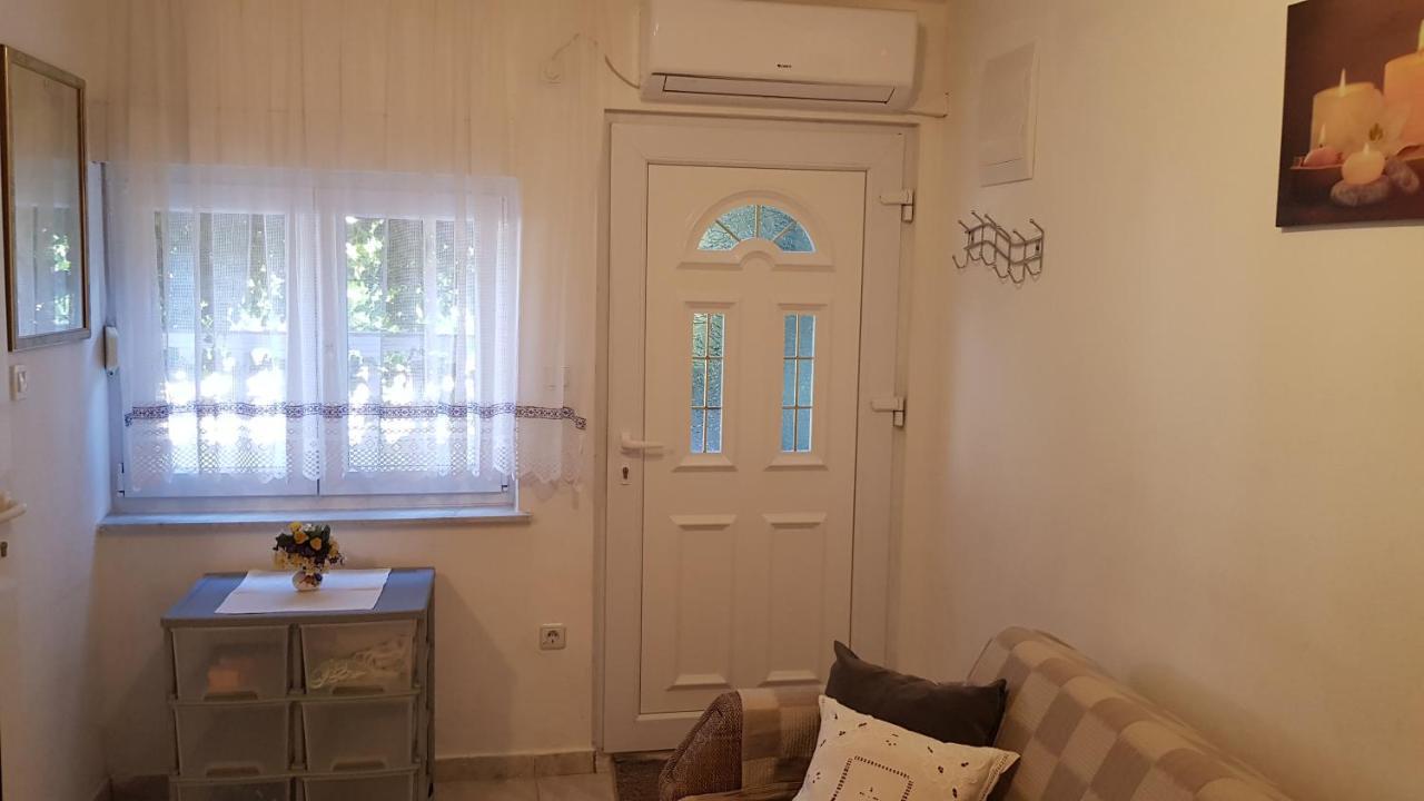 Sunrise Apartman Vir Kültér fotó